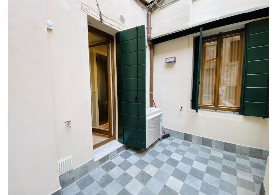 Sweet Time Venice, Luxury San Marco Frezzaria Apt! Eksteriør bilde