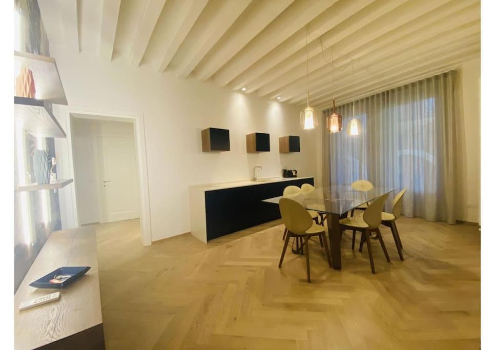 Sweet Time Venice, Luxury San Marco Frezzaria Apt! Eksteriør bilde