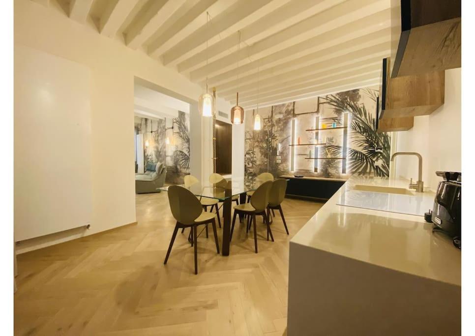 Sweet Time Venice, Luxury San Marco Frezzaria Apt! Eksteriør bilde