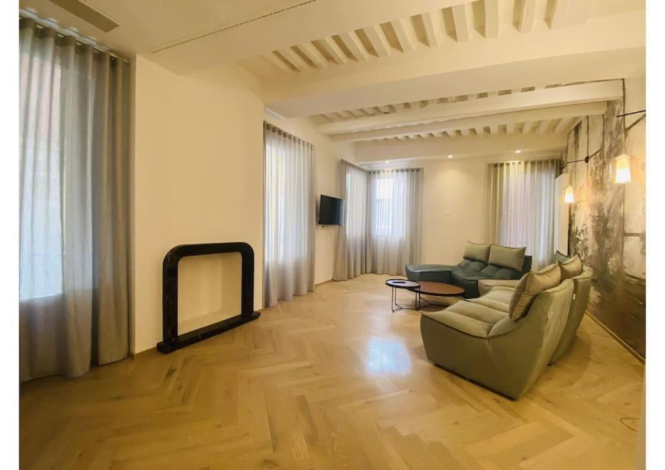 Sweet Time Venice, Luxury San Marco Frezzaria Apt! Eksteriør bilde