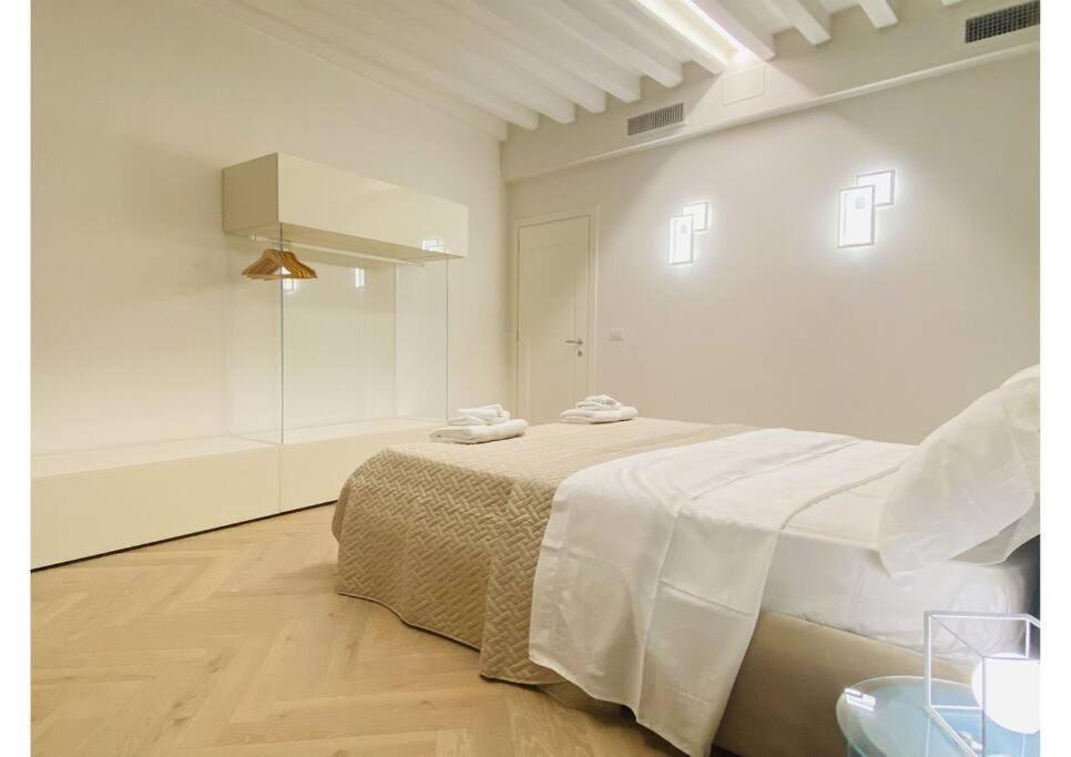 Sweet Time Venice, Luxury San Marco Frezzaria Apt! Eksteriør bilde